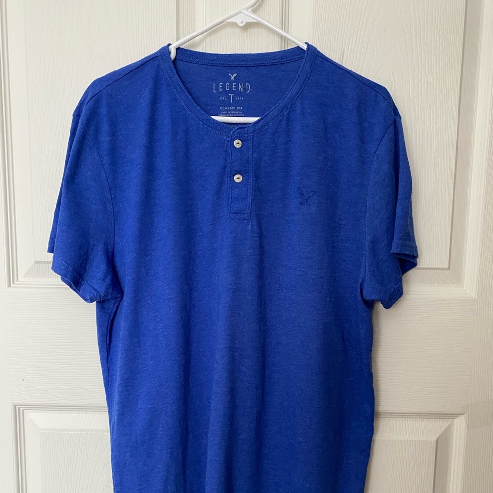 American Eagle T-Shirt EUC